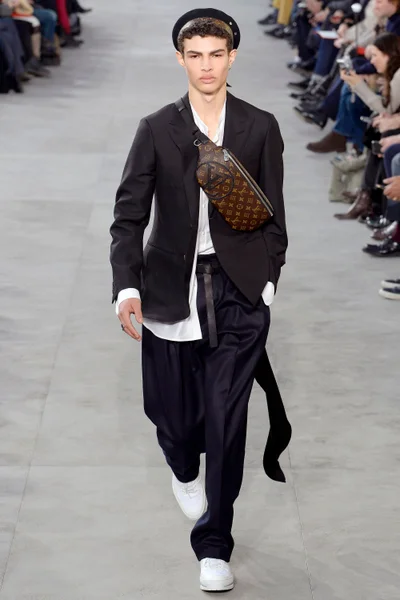 Look 38